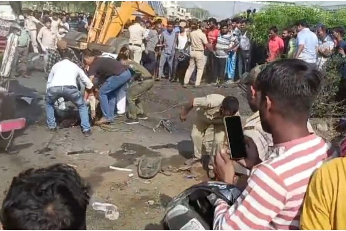 WB News : पानागढ़ में ट्रक व बाईक में हुई  टक्कर, तीन की मौत, पुलिस के साथ हुई झड़प