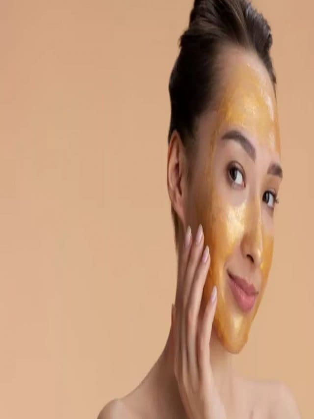 Skin Care: चेहरे पर लगाएं बेसन का पैक, टैनिंग को तुरंत हटाएं