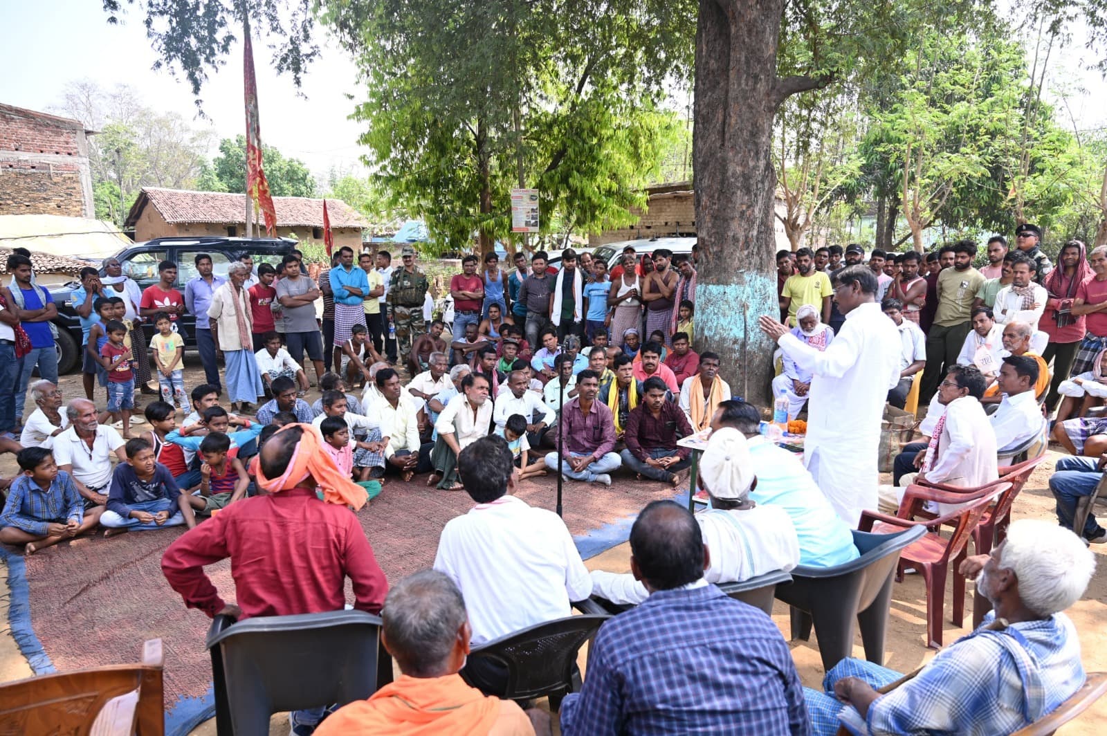 लोकसभा चुनाव 2024: केंद्रीय मंत्री अर्जुन मुंडा ने तमाड़ में किया जनसंवाद