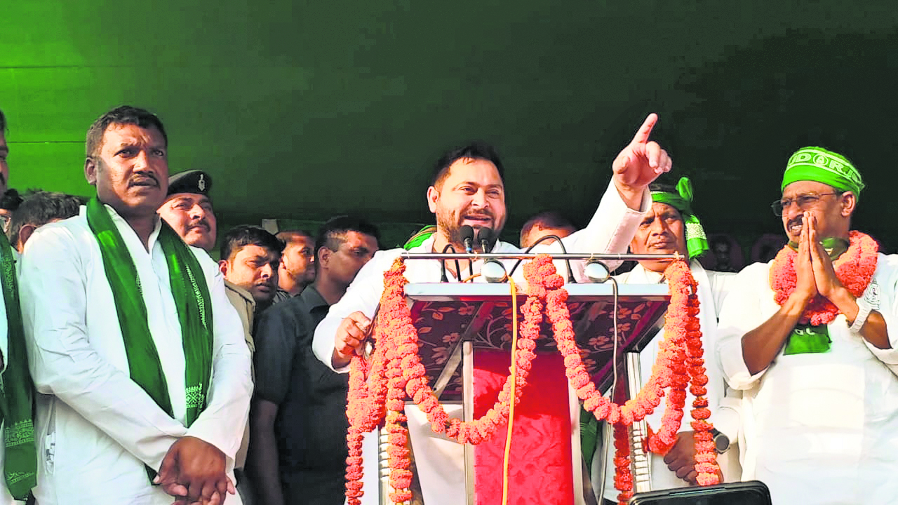 इंडी गठबंधन की सरकार बनी, तो हर घर 200 यूनिट बिजली मुफ्त : तेजस्वी