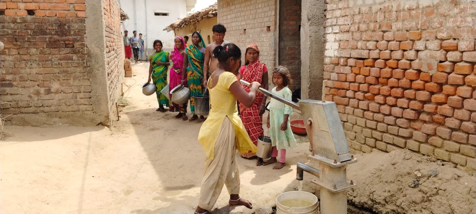 गया में भीषण गर्मी ने बढ़ाई चिंता, नीचे जा रहा जलस्तर, ग्रामीण पीने के पानी के लिए भी परेशान