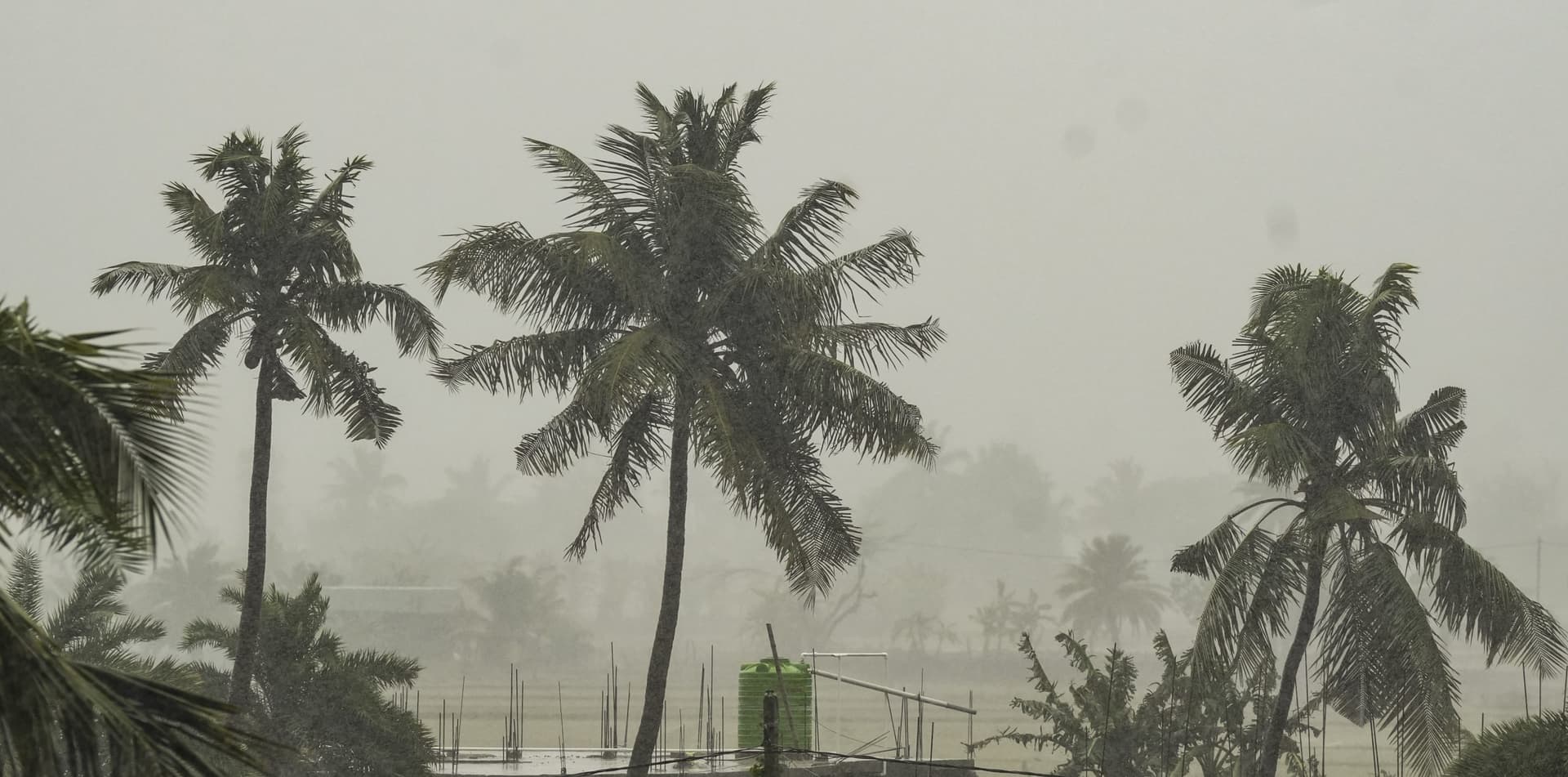 Kal Ka Mausam: डाना को लेकर बिहार में हाई अलर्ट, जमुई, बांका समेत कई जिलों में कल होगी आफत की बारिश
