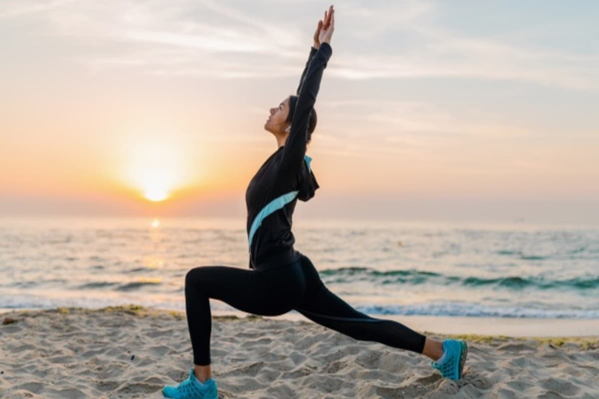 Benefits of Surya Namaskar: सूर्य नमस्कार के ये हैं जबरदस्त फायदे