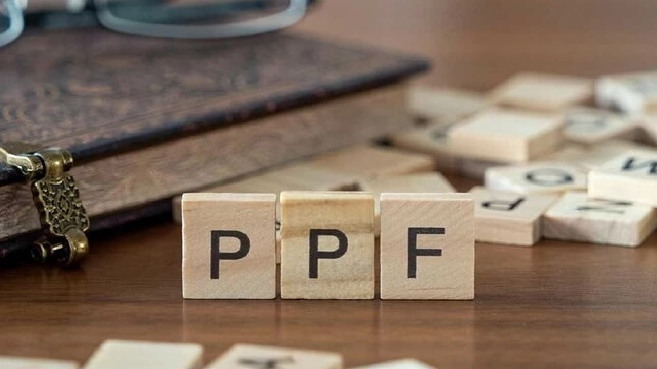ढंग से टिकाएं PPF कैलकुलेटर पर नजर, मजे में कटेगा बुढ़ापे का सफर