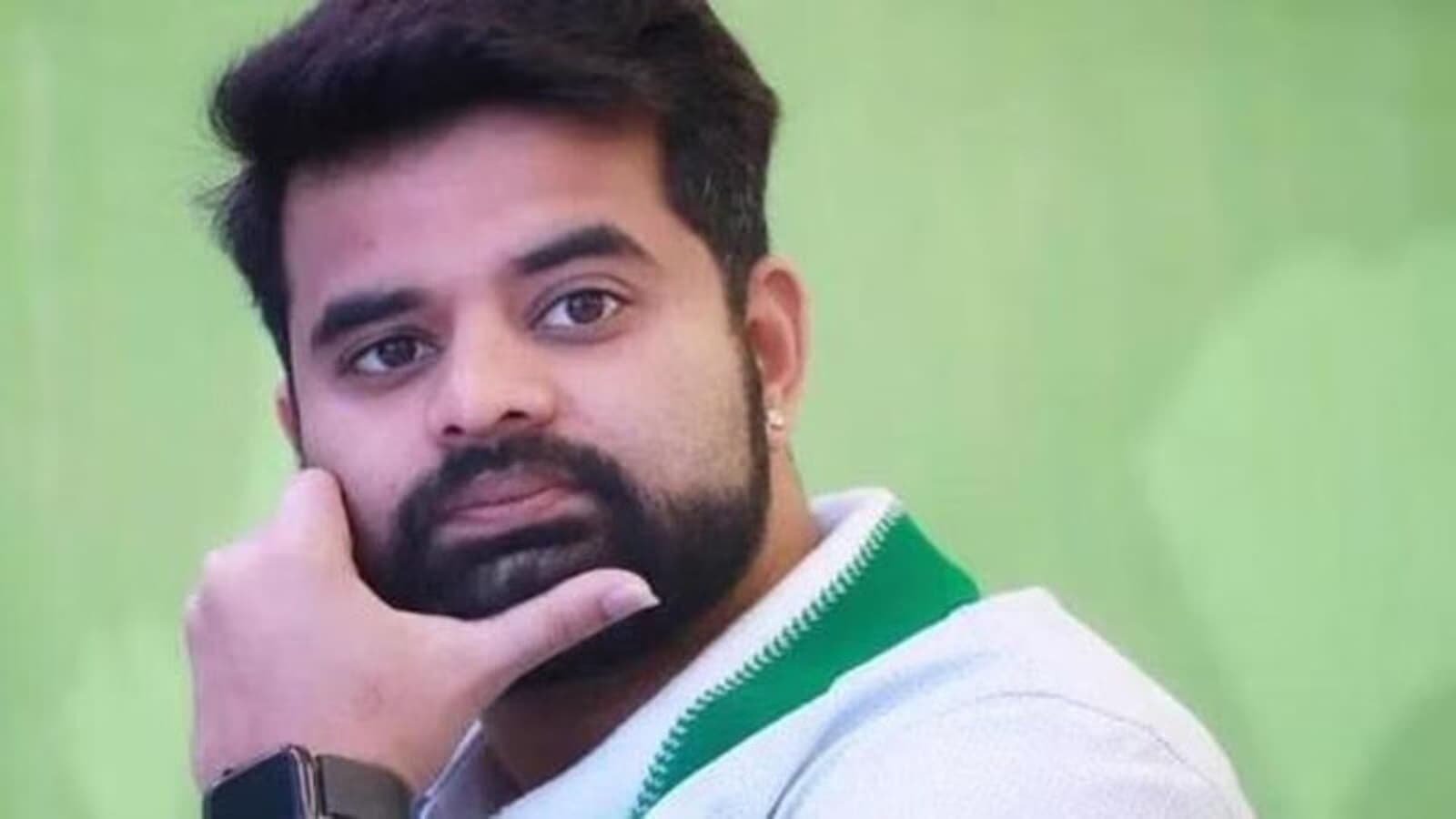 Prajwal Revanna Hassan Seat Result 2024: हासन सीट से प्रज्वल रेवन्ना कांग्रेस के श्रेयस पटेल से पिछड़े