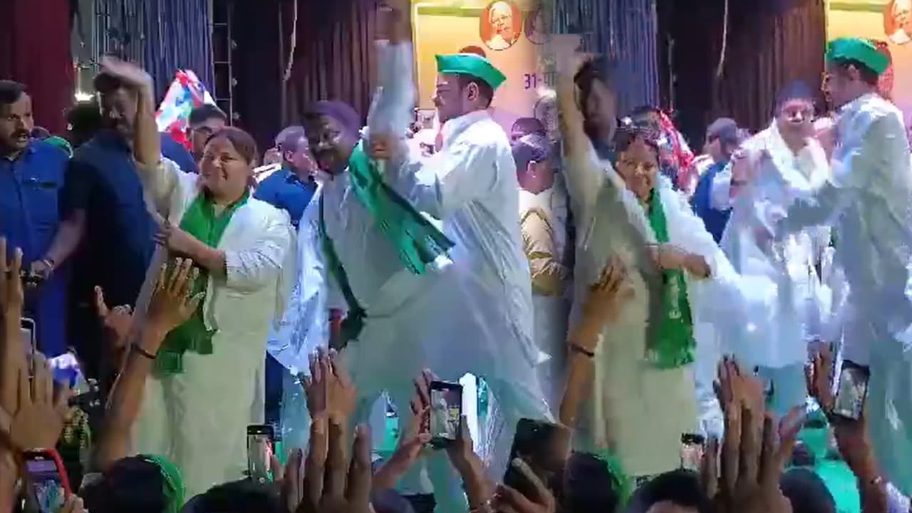 मीसा भारती के नॉमिनेशन में पहुंचे तेज प्रताप यादव को आया गुस्सा, कार्यकर्ता को दिया धक्का