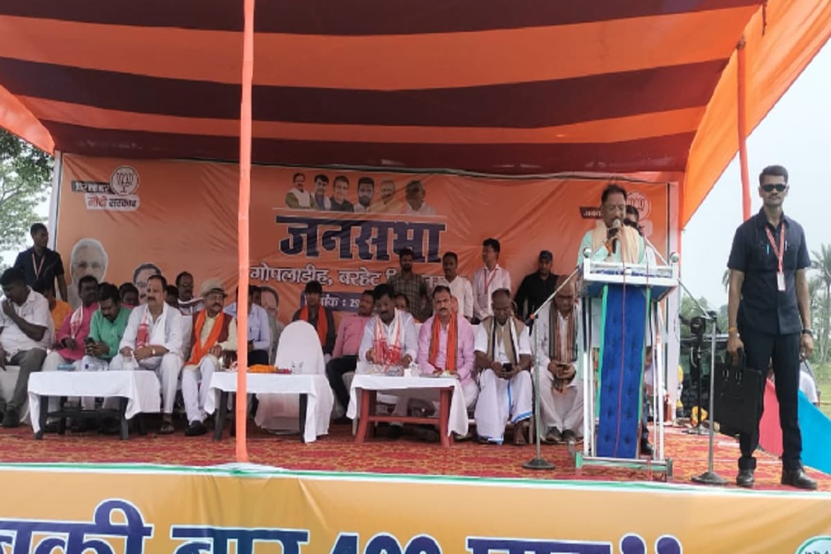 ”झारखंड सरकार को जनता की परवाह नहीं”, छत्तीसगढ़ के सीएम विष्णुदेव साय ने झामुमो-कांग्रेस पर बोला हमला
