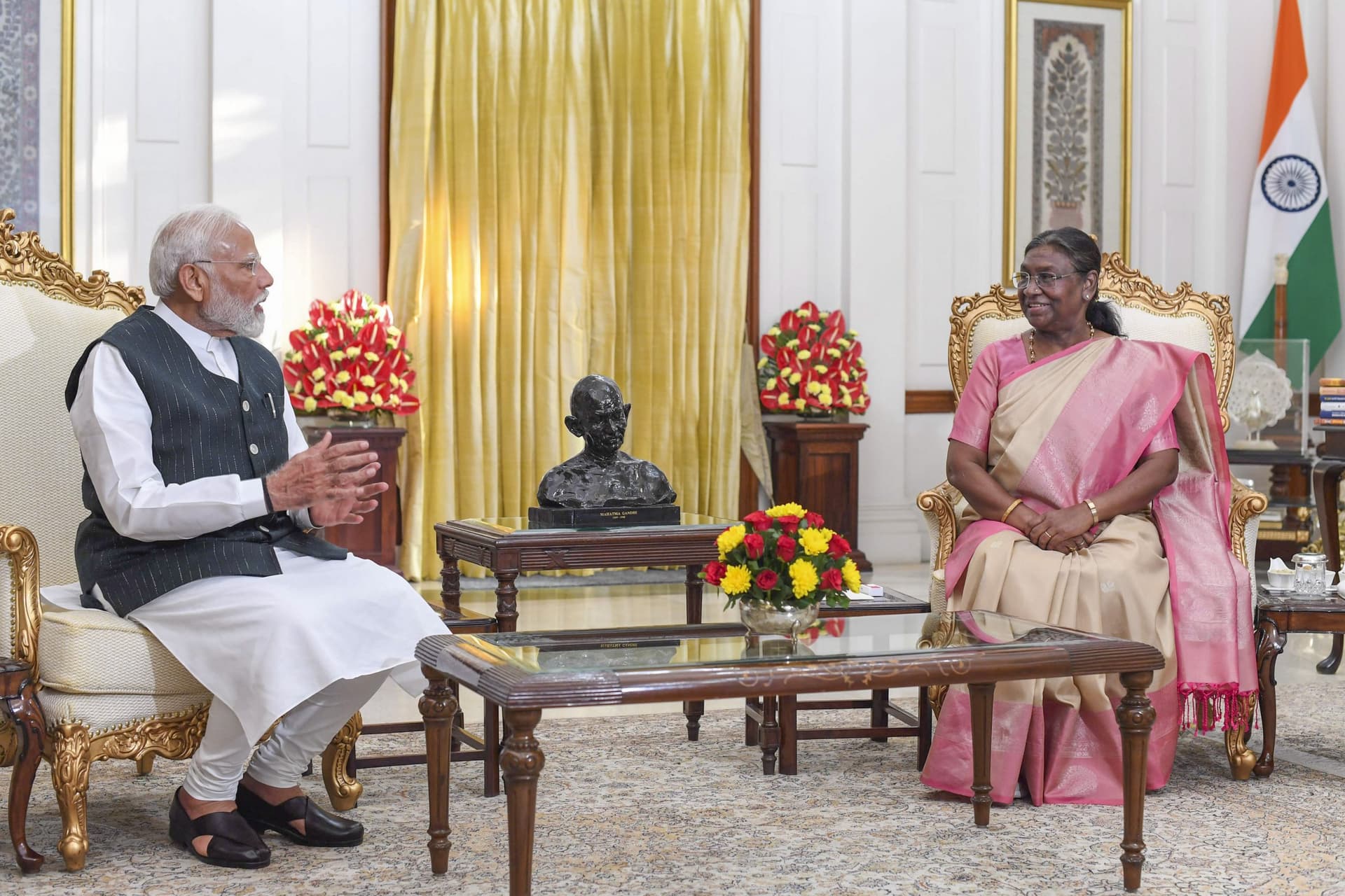 राष्ट्रपति द्रौपदी मुर्मू ने नरेंद्र मोदी को किया प्रधानमंत्री नियुक्त, 9 जून को होगा शपथ ग्रहण