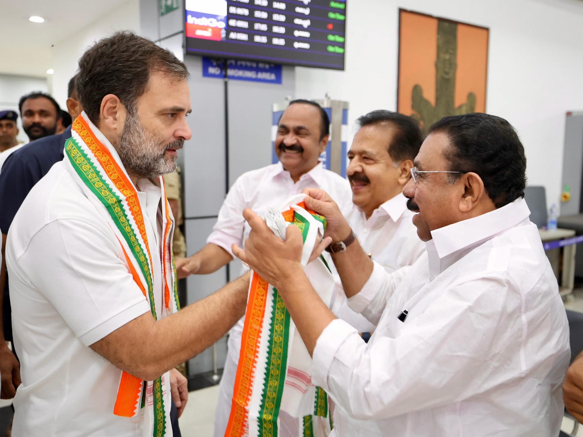 Rahul Gandhi: ‘बड़ी मुश्किल से पीएम मोदी अपनी सीट बचा पाए’, केरल में गरजे राहुल गांधी