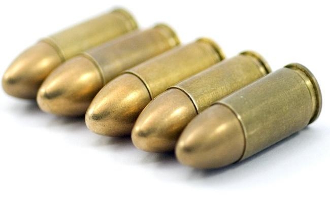 Military Weapon: सहरसा में कोरोबारी के घर मिला सेना का 250 जिंदा कारतूस, जानें पूरा मामला
