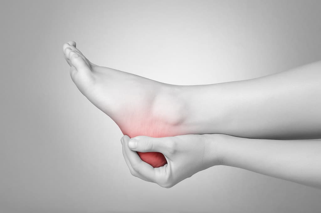 Ankle Care Tips: टखनों की देखभाल के सरल उपाय