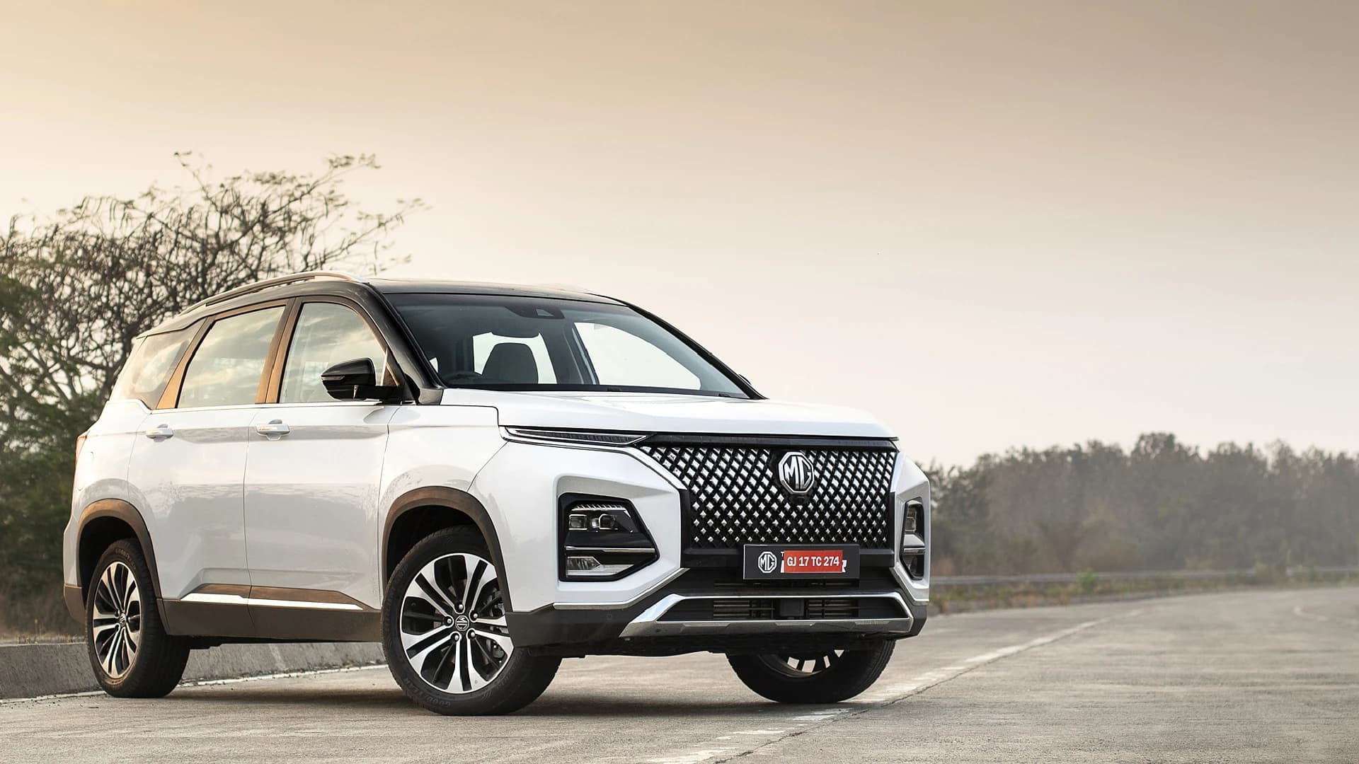 MG Motor ने Hector और Hector Plus की कीमतें बढ़ाईं, 30,000 तक का हुआ इजाफा