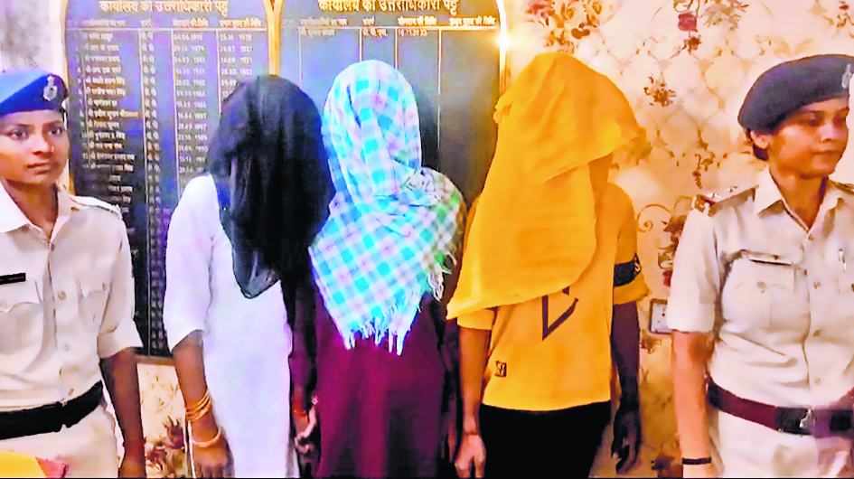 इंस्टाग्राम पर हुआ प्यार, युवक युवती के साथ हुआ फरार