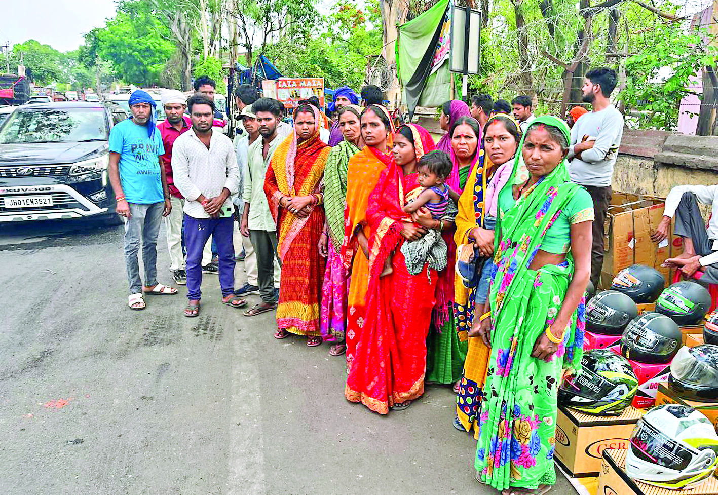 जलमीनार से पानी नहीं लेने दे रहा दबंग, थाने पहुंचे हरिजन टोला के लोग