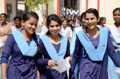 KK Pathak News: 10वीं के छात्रों को बड़ी राहत, कोर्ट ने किया केके पाठक का आदेश रद्द