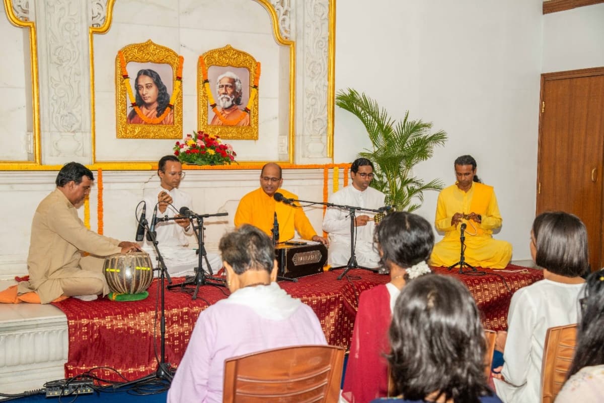 रांची के योगदा सत्संग सोसाइटी आश्रम में संपन्न हुआ एक दिवसीय योग शिविर