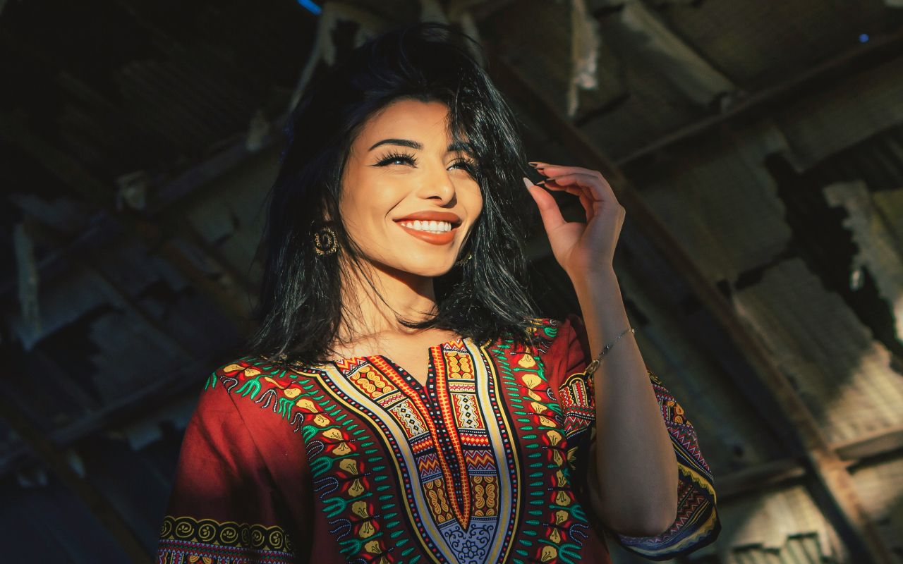 Skin Care Tips: गर्मियों में अपनी त्वचा को न होने दें बेजान, इन चीजों का करें इस्तेमाल