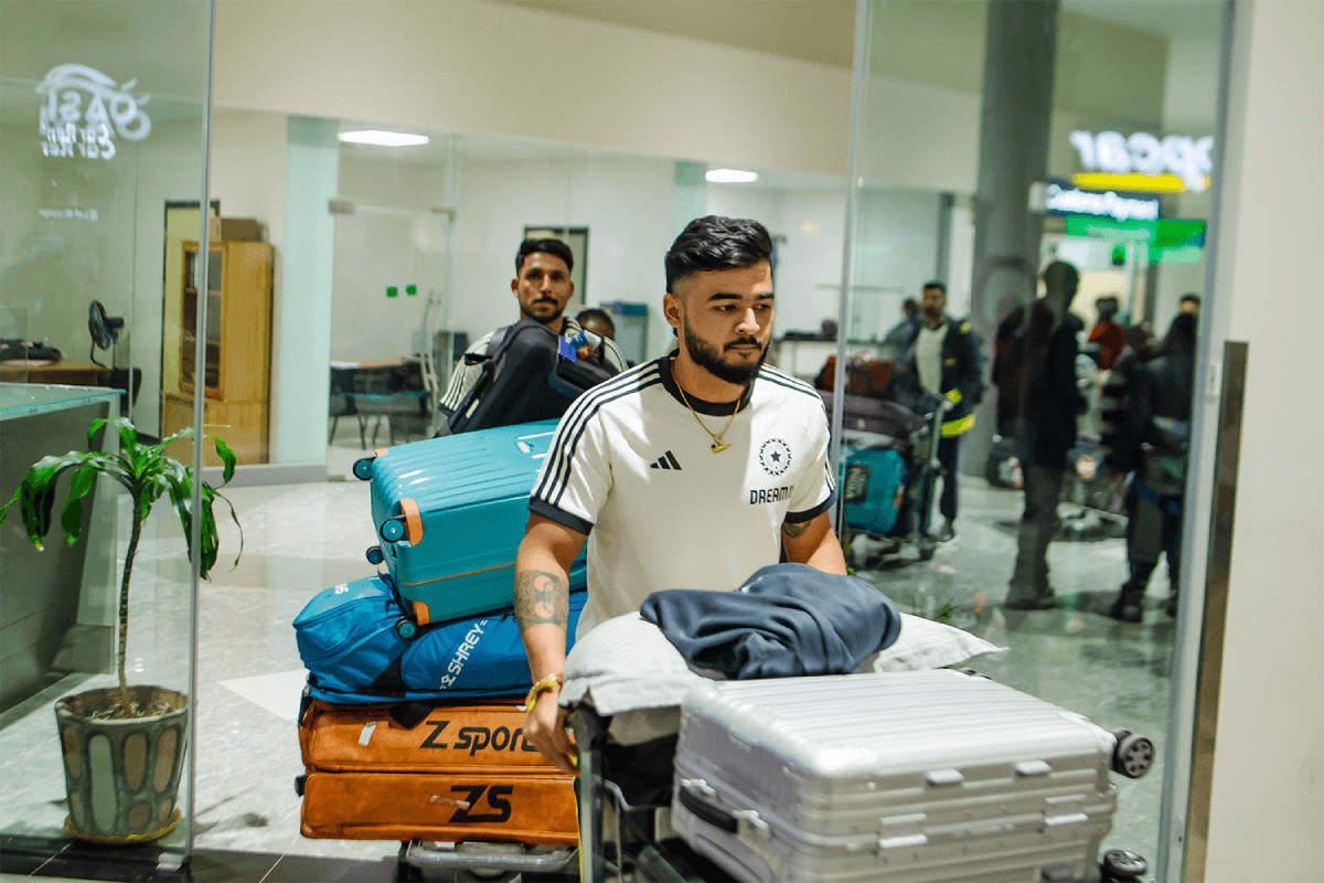 India tour of Zimbabwe: जिम्बाब्वे पहुंची भारतीय टीम, इस तरह हुआ स्वागत, देखें वीडियो