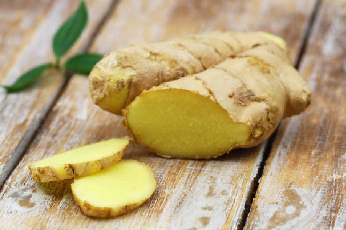 Health Tips: अगर एक महीने तक रोजाना खाएं अदरक तो शरीर में क्या होगा बदलाव? जानें