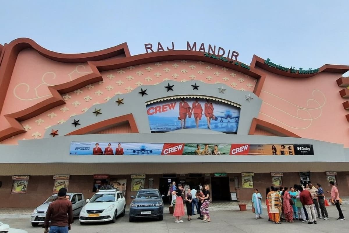 Rajasthan Tourism: जयपुर का राज मंदिर है एशिया का सबसे बड़ा सिनेमा हॉल