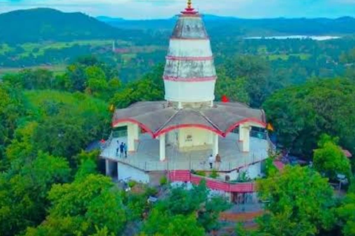 Jharkhand Tourism: सावन में इस पहाड़ी पर लगता है आस्था का मेला, जानिए क्या है महत्व