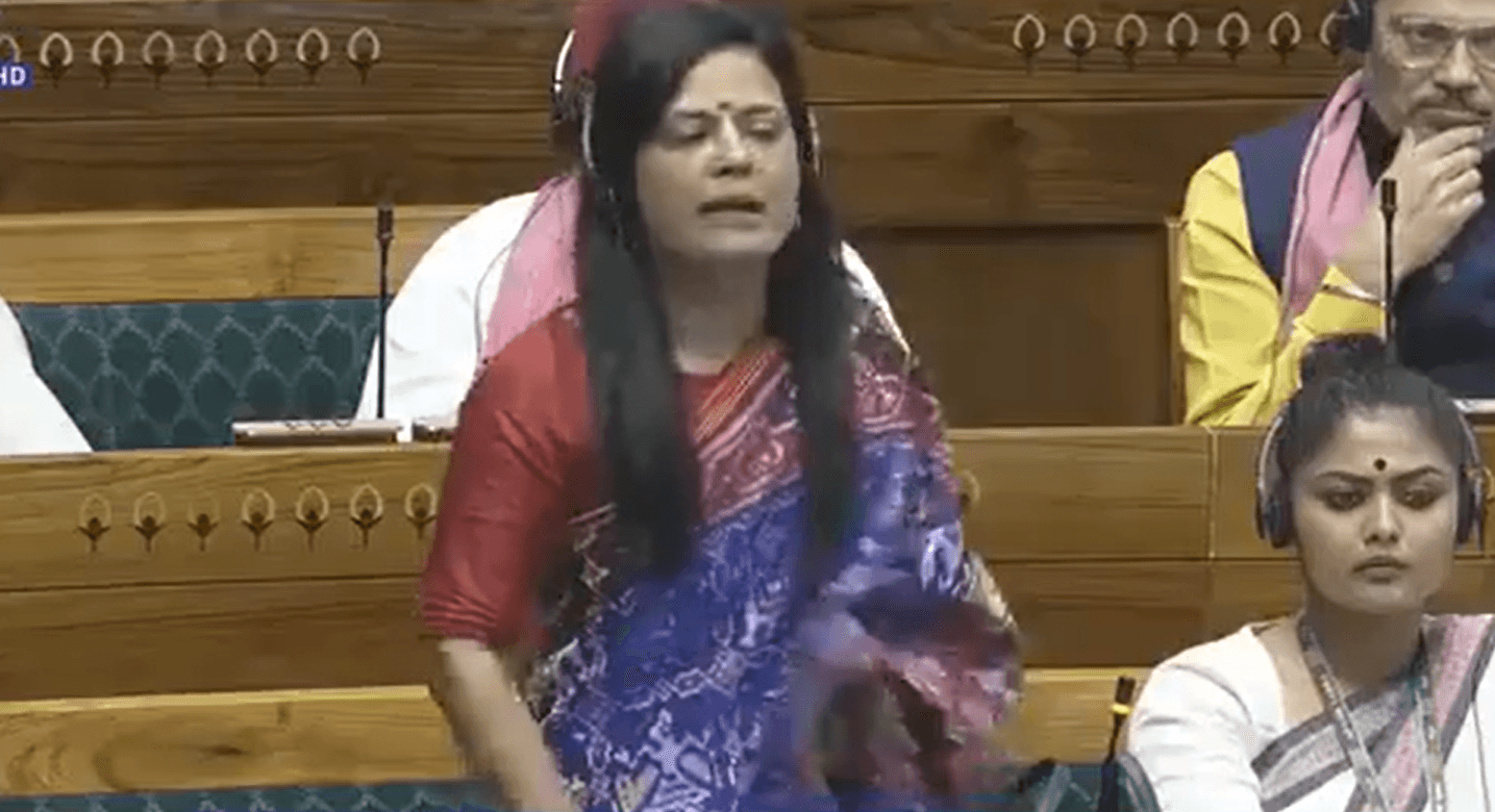 Mahua Moitra: 'मुझे बैठाने के चक्कर में सरकार के 63 सांसद बैठ गए', महुआ मोइत्रा ने सरकार पर बोला तीखा हमला
