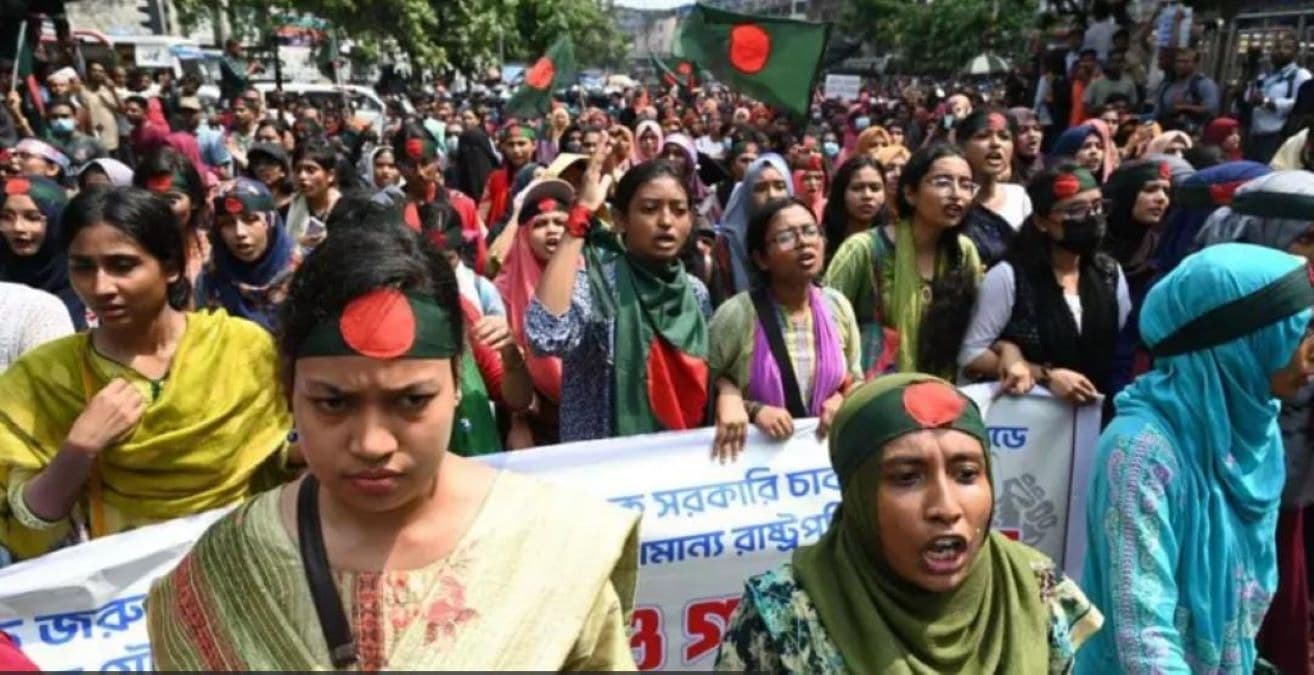 Bangladesh: सरकारी नौकरियों में आरक्षण का जबरदस्त विरोध, हिंसक प्रदर्शन में छह की मौत