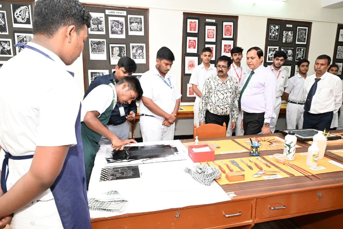Jharkhand News: डीपीएस बोकारो के प्राचार्य डॉ एएस गंगवार बोले, कला के क्षेत्र में करियर की हैं असीम संभावनाएं