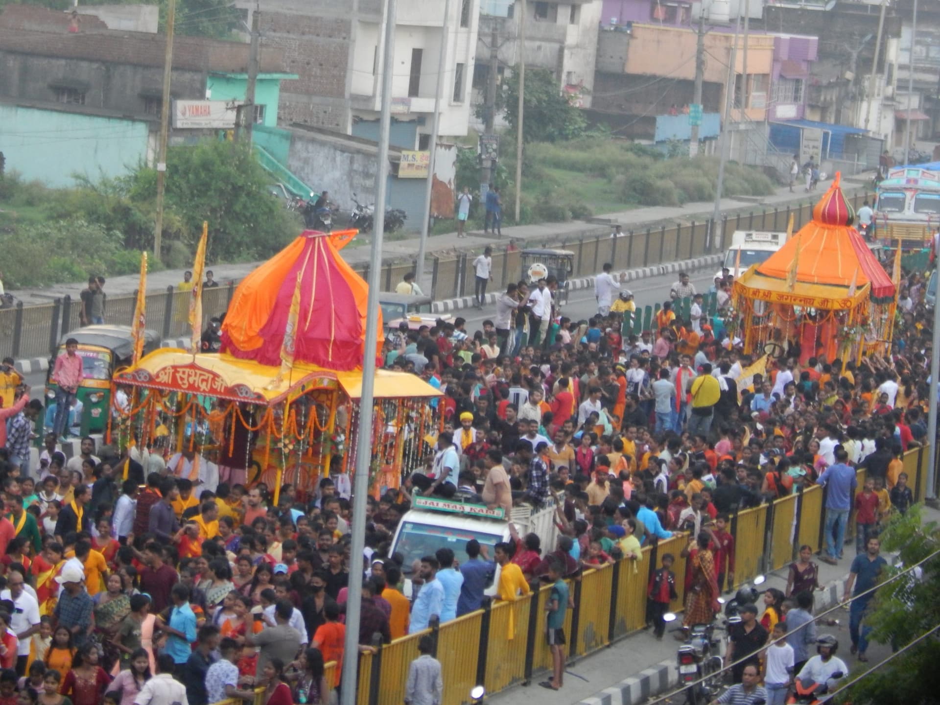 निरसा में रथ यात्रा पर उमड़ा आस्था का सैलाब