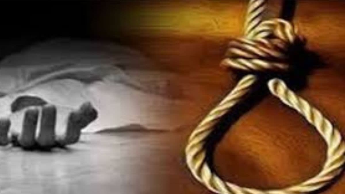 सुबह दरवाजा नहीं खुला, खिड़की से झांकते ही चीख पड़ी पत्नी! बेगूसराय से आया हैरान कर देने वाला मामला