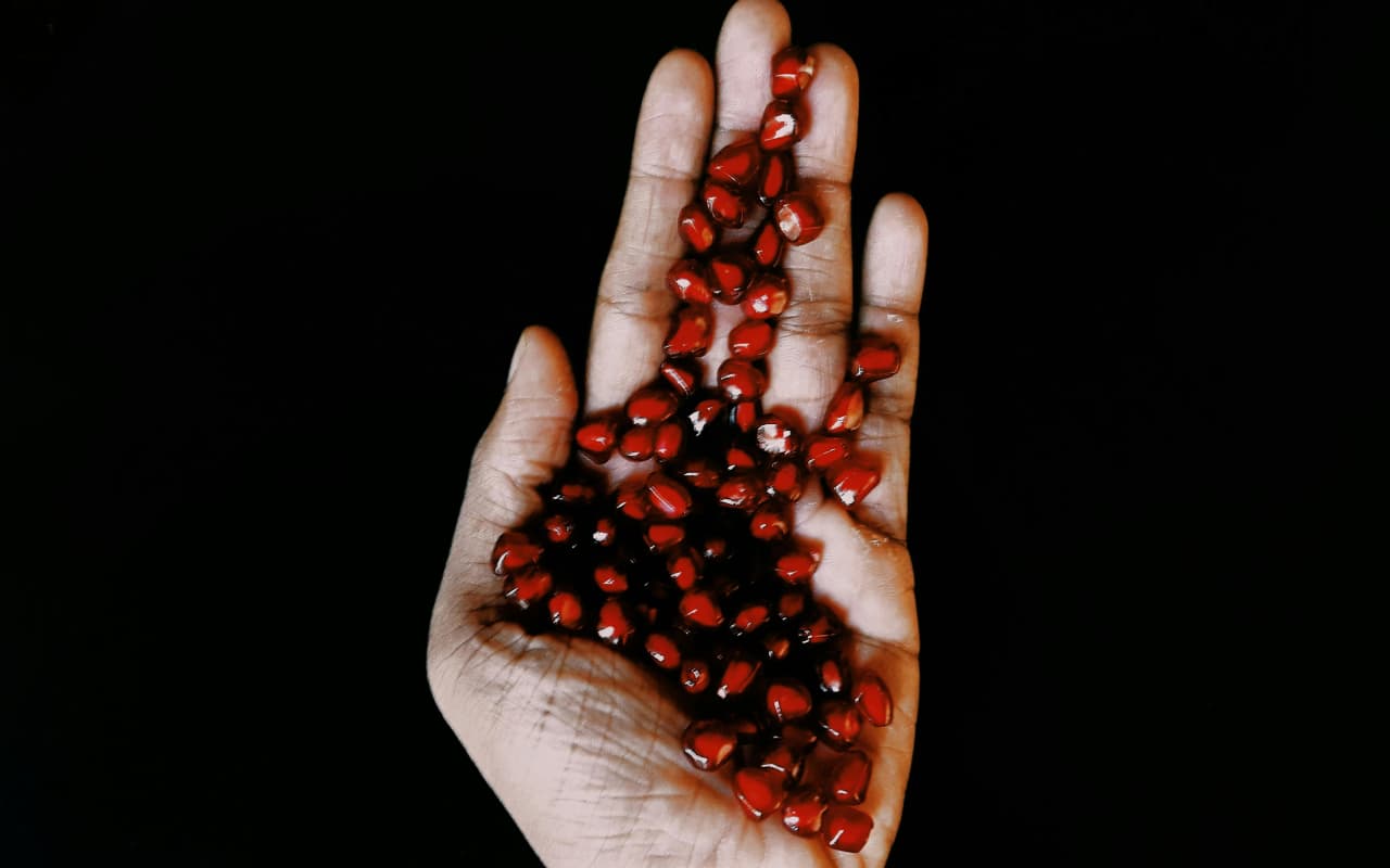 Hemoglobin: शरीर में हीमोग्लोबिन की कमी को दूर करते हैं ये फल