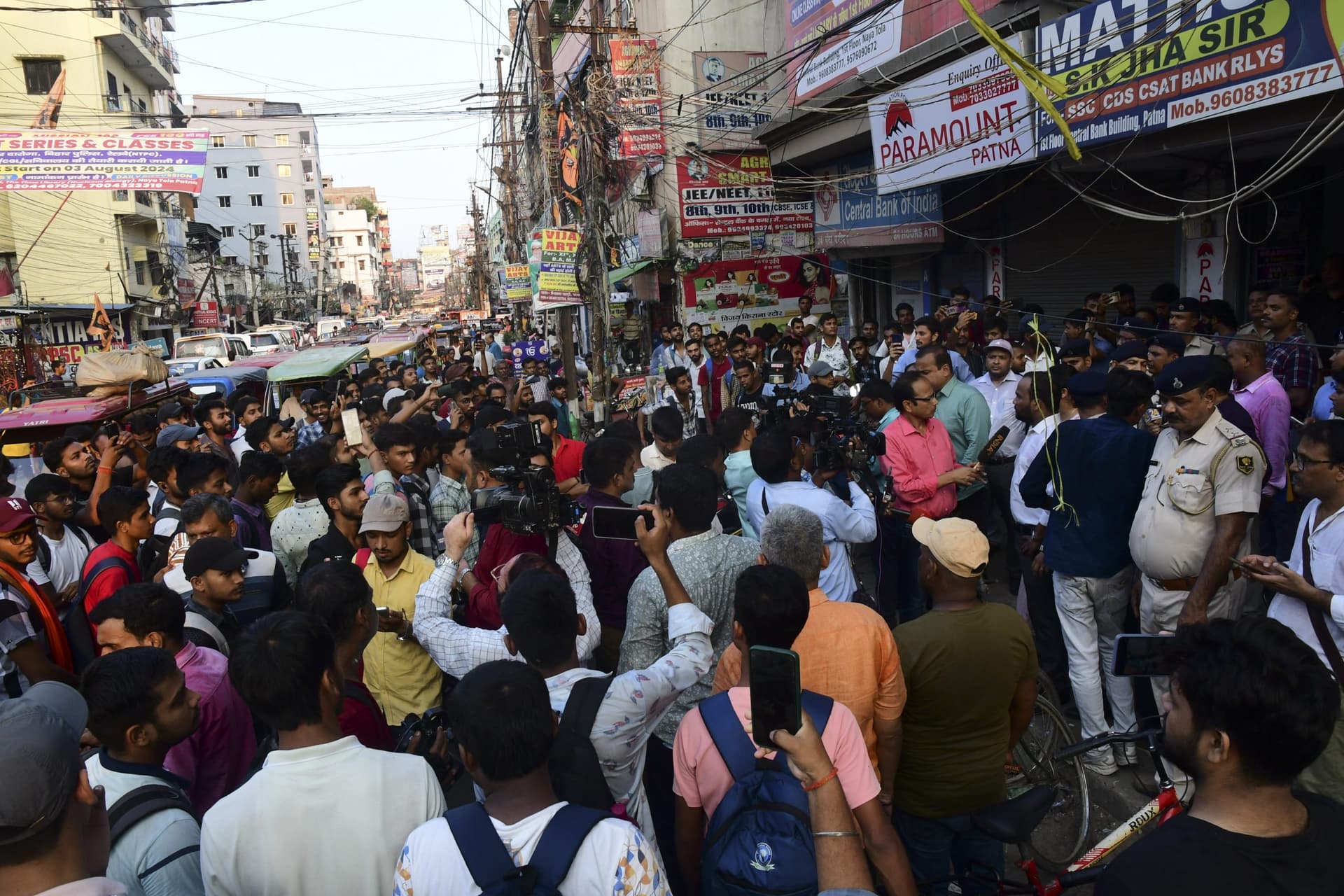 कोचिंग संस्थाएं मानक में फेल: पटना में 5000 से अधिक कोचिंग संस्थाएं हैं, 515 हैं रजिस्टर्ड…