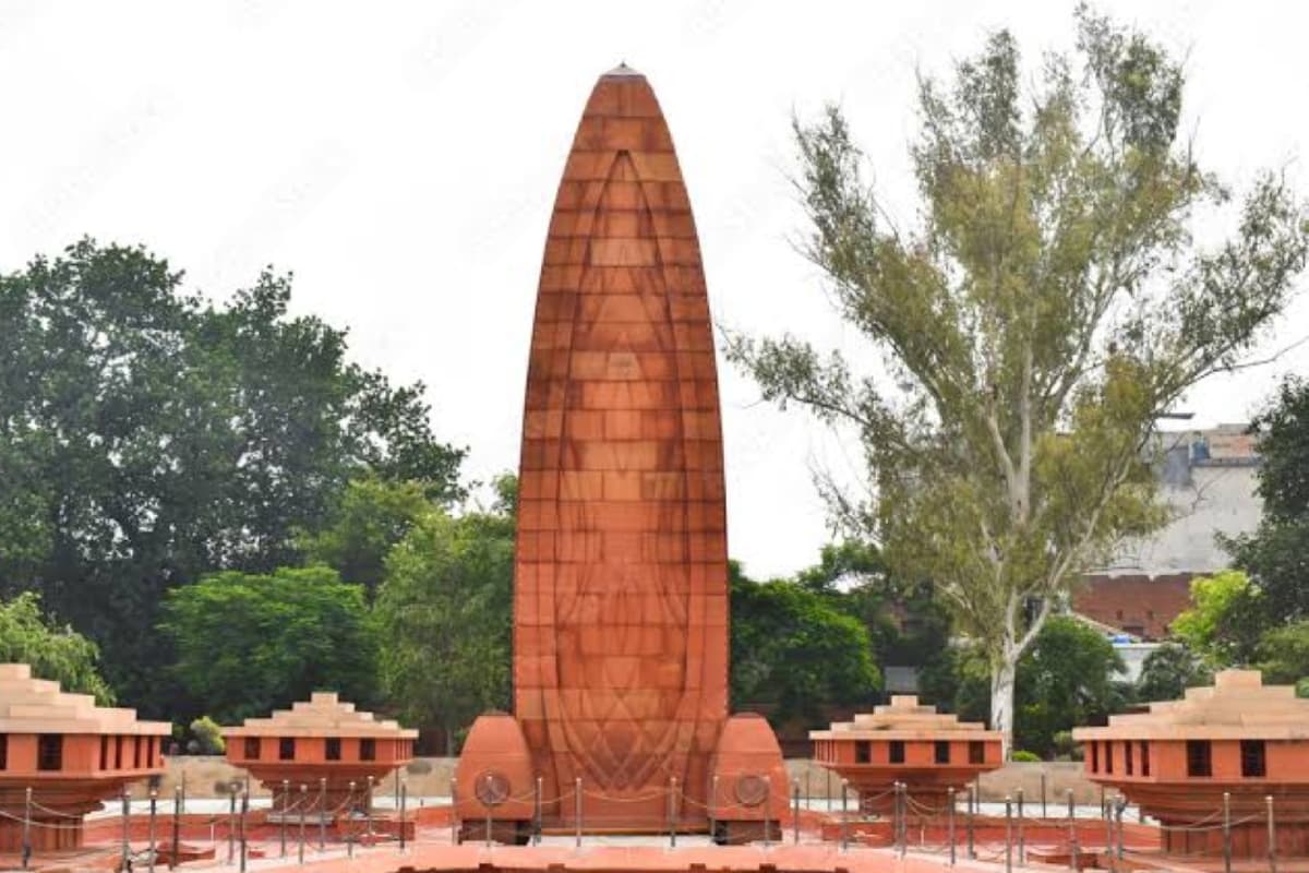 Independence Day 2024: स्वतंत्रता दिवस पर करें जलियांवाला बाग की सैर, जानें क्या है इतिहास