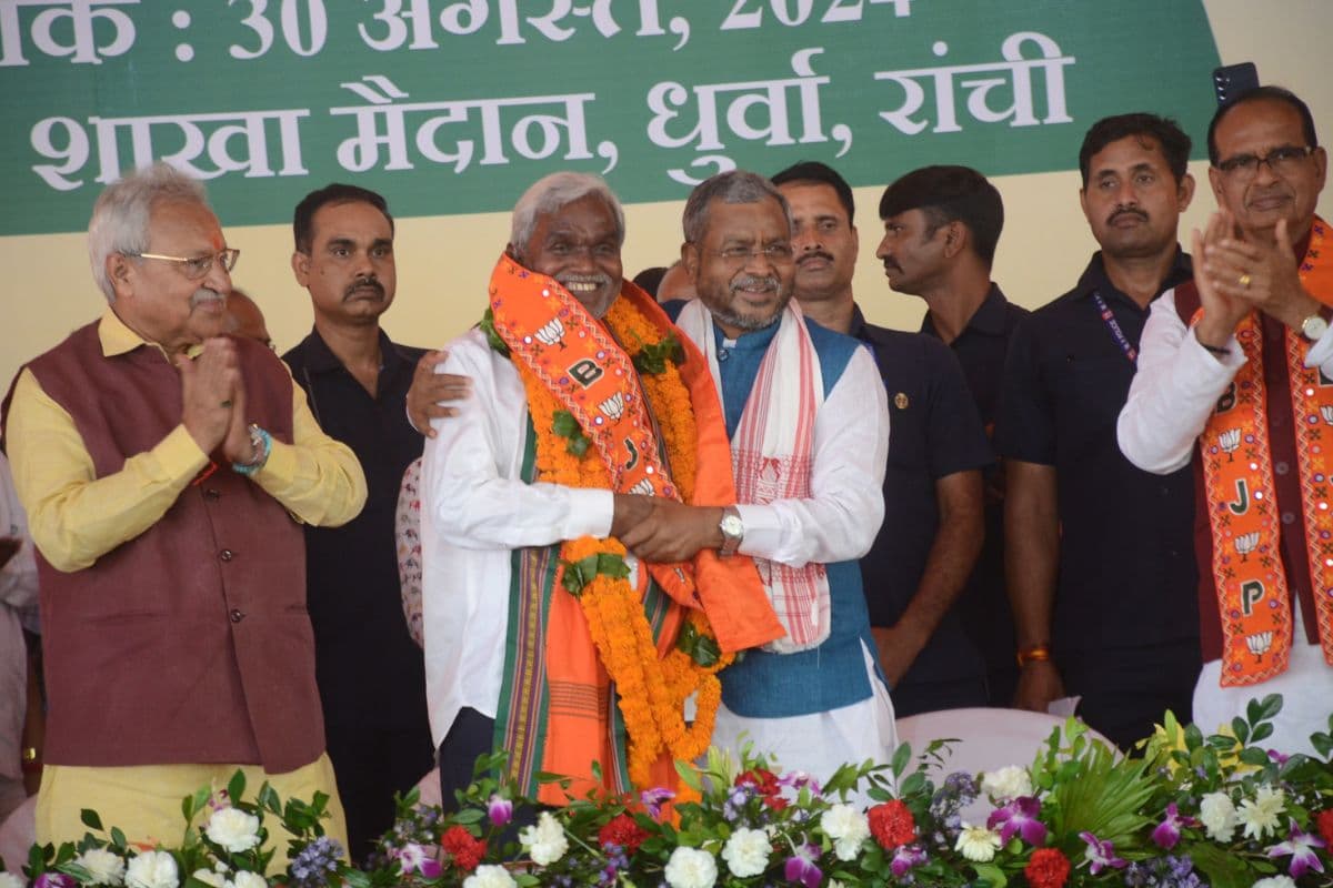 चंपाई सोरेन के बीजेपी सदस्यता ग्रहण समारोह में बोले बाबूलाल मरांडी, हेमंत सोरेन सरकार में अपमानित हो रहे विधायक