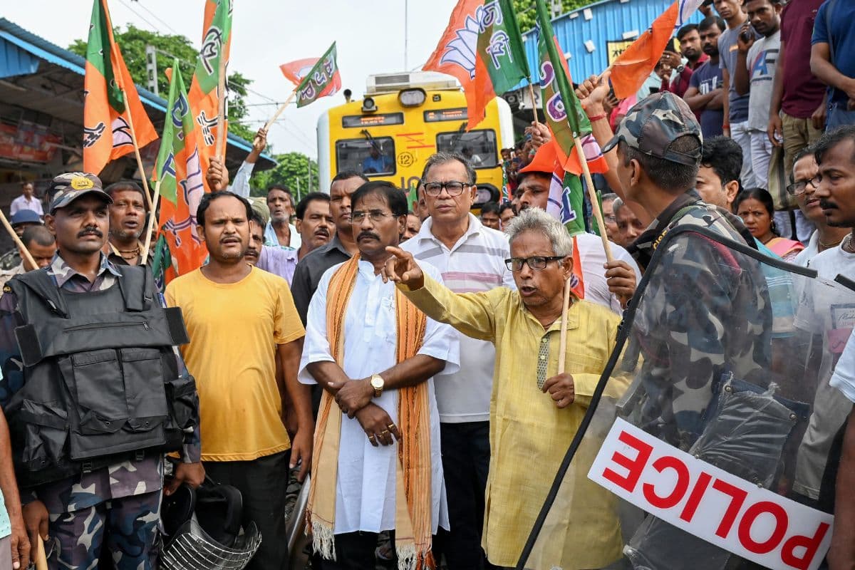 Bengal Bandh: भाजपा के बंगाल बंद के दौरान भाटापाड़ में फायरिंग-बमबाजी, कलकत्ता हाईकोर्ट में याचिका दाखिल