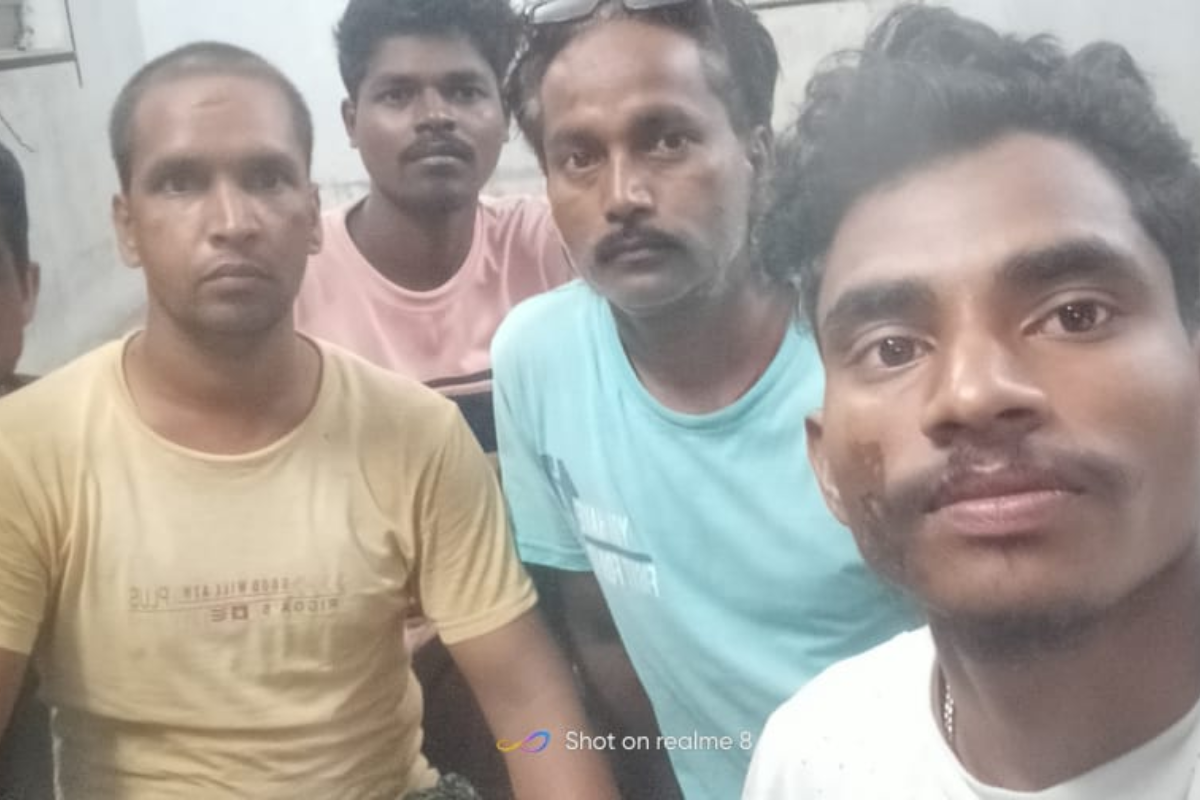 धनबाद : तमिलनाडु से मुक्त कराये गए पांच मजदूर, बहुत जल्द झारखंड की धरती पर रखेंगे कदम
