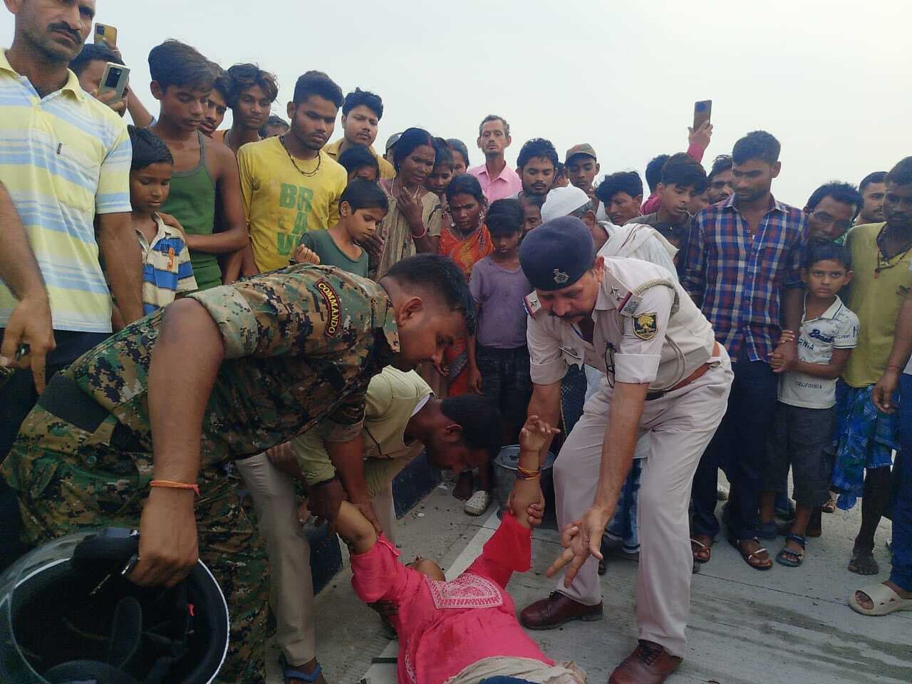 तेज रफ्तार ट्रक ने स्कूटी सवार स्कूल से घर जा रही दो शिक्षिकाओं को रौंद, मौत