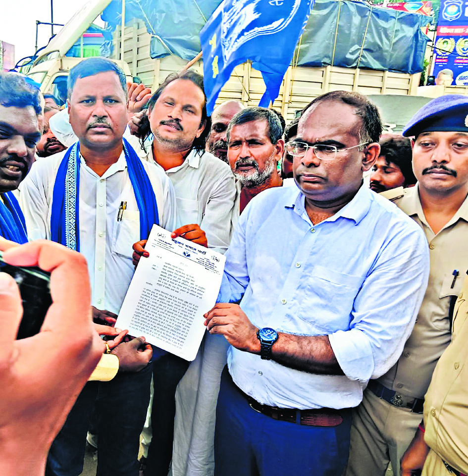भारत बंद का रहा मिला-जुला असर, नहीं चलीं लंबी दूरी की बसें