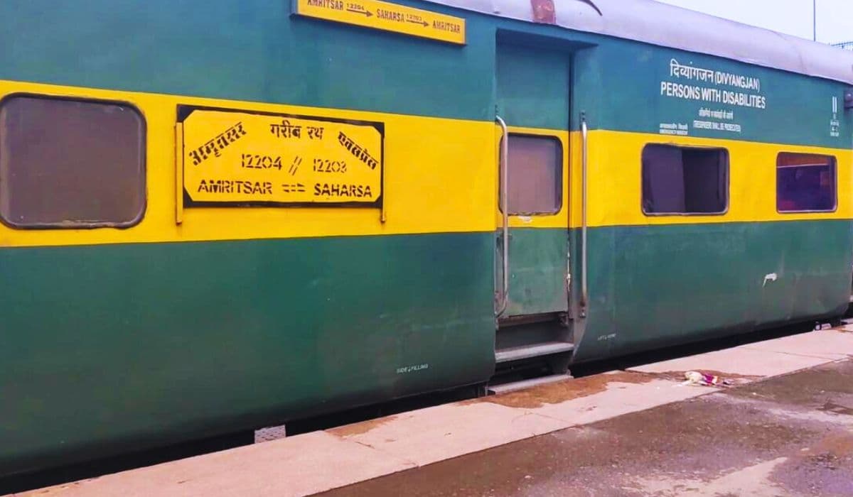 अब नए लुक में नजर आएगी सहरसा-अमृतसर गरीब रथ एक्सप्रेस, जानें क्या-क्या किया गया है बदलाव…
