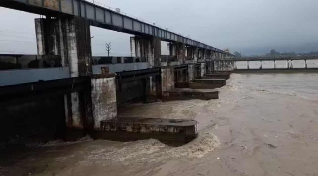 Gandak Water Dispute: सुलझा गया जल विवाद, यूपी के गंडक प्रोजेक्ट से बिहार लेगा अब अपने हिस्से का पानी