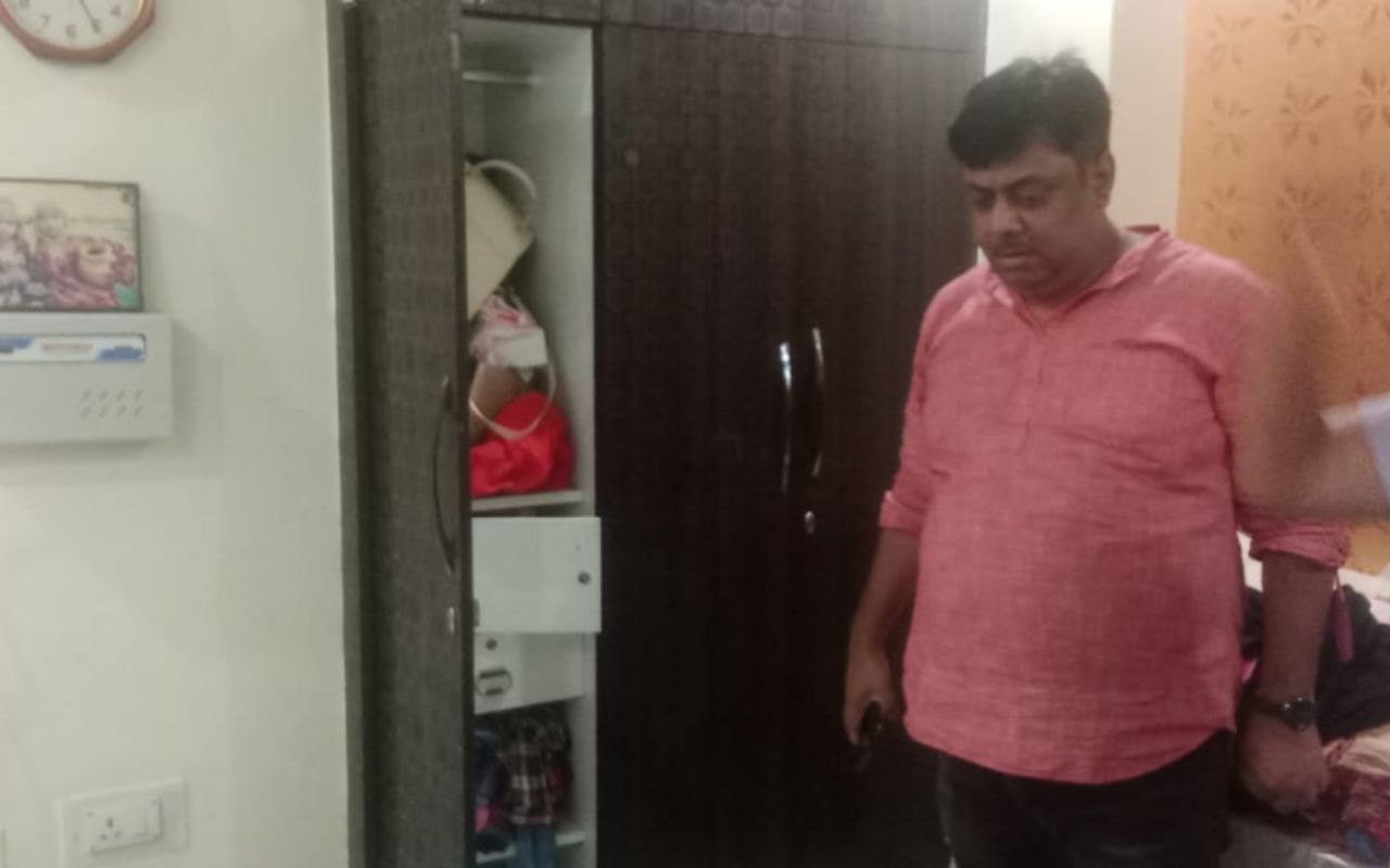 Patna News: बेखौफ चोरों ने मचाया आतंक, दो फ्लैटों से की करीब 50 लाख की चोरी
