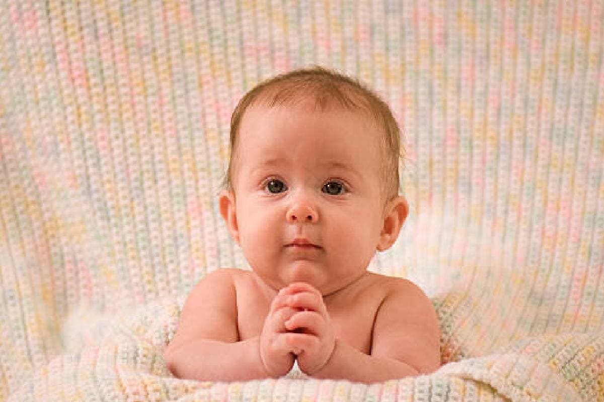 Baby Name on Maa Durga: देवी दुर्गा के मंत्र से चुने बेटी के लिए शक्तिशाली नाम, दुनिया करेगी सलाम