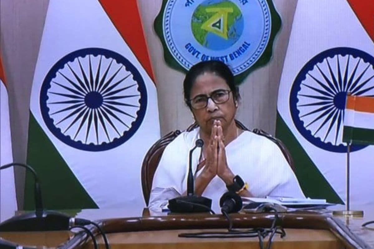 Mamata Banerjee : डाना चक्रवात पर ममता बनर्जी की पैनी नजर कहा,डरे नहीं रहे सतर्क