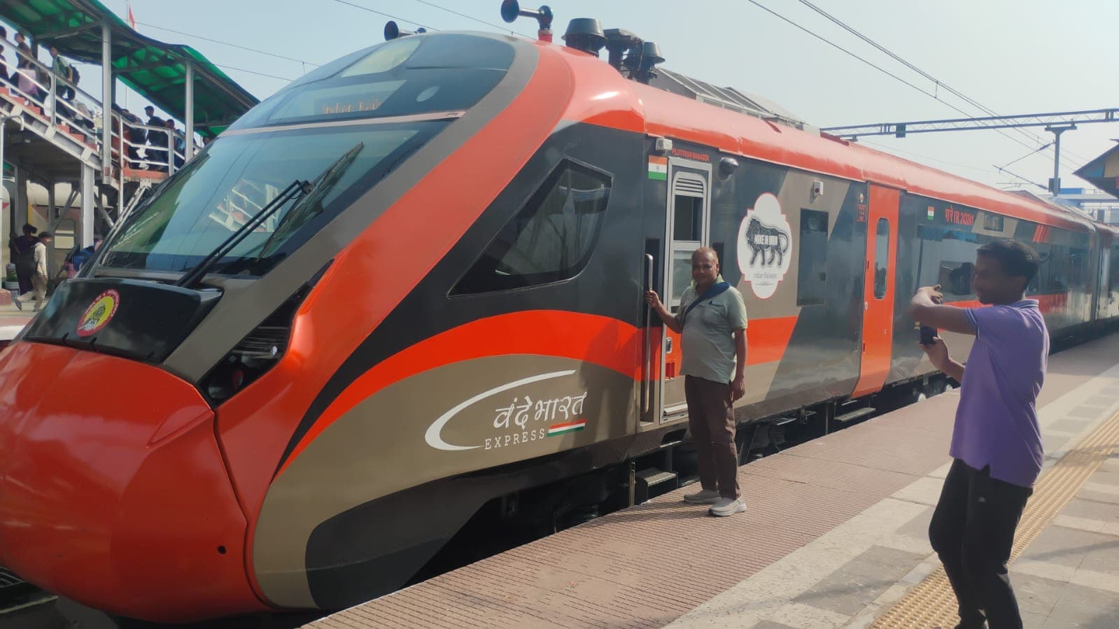 Vande Bharat: भागलपुर-हावड़ा वंदे भारत एक्सप्रेस का हुआ ट्रायल रन, DRM ने बतायी ट्रेन की खासियत…