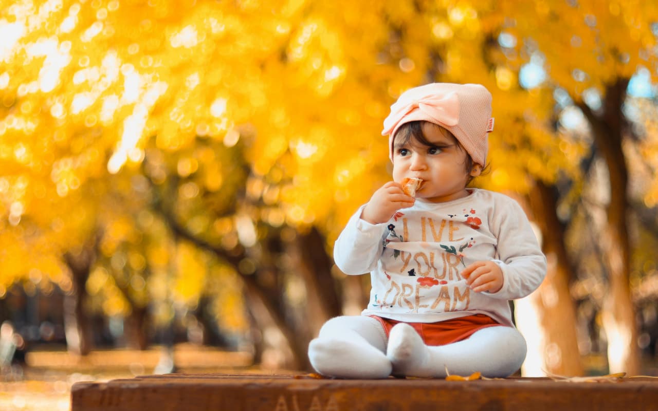 Baby Names: आपकी छोटी सी बेटी के लिए ये हैं कुछ मॉडर्न और यूनिक नाम, देखें लिस्ट