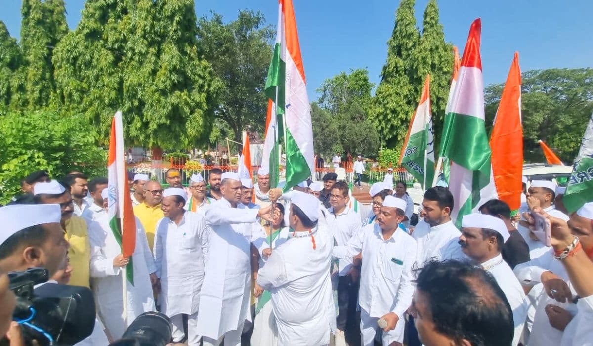 बिहार में कांग्रेस ने स्मार्ट बिजली मीटर के खिलाफ निकाली न्याय यात्रा, प्रथम चरण में बोधगया तक जाएगी यात्रा…