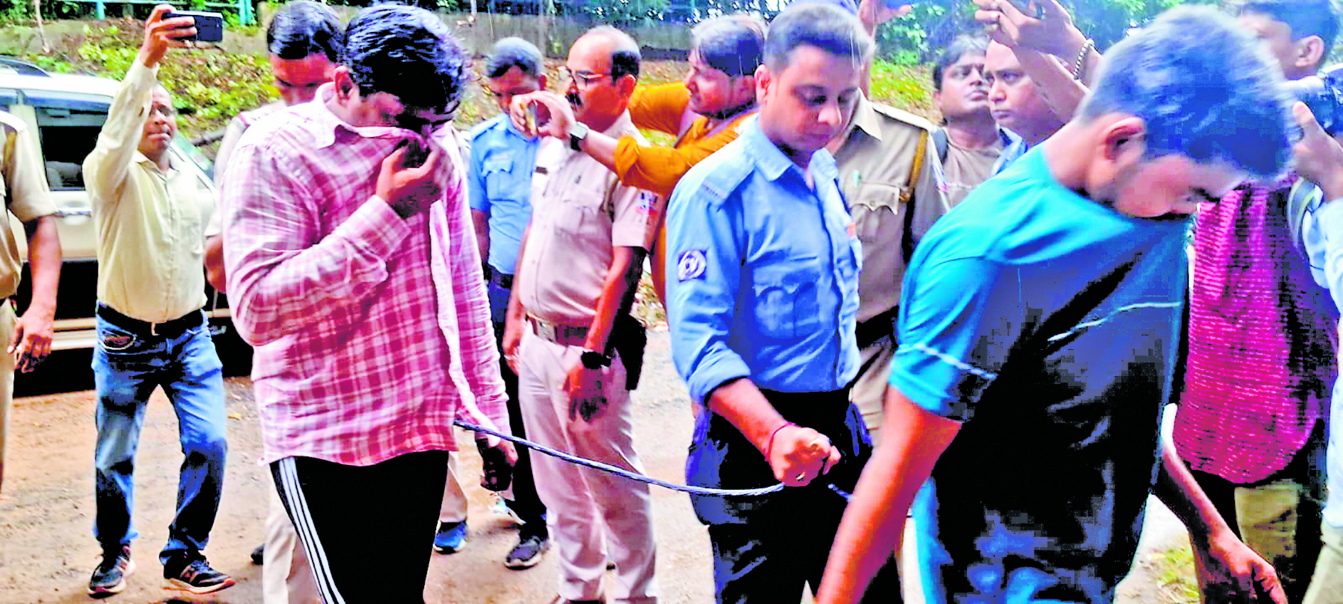 दो आरोपियों को पांच दिनों की हवालात, चार भेजे गये जेल