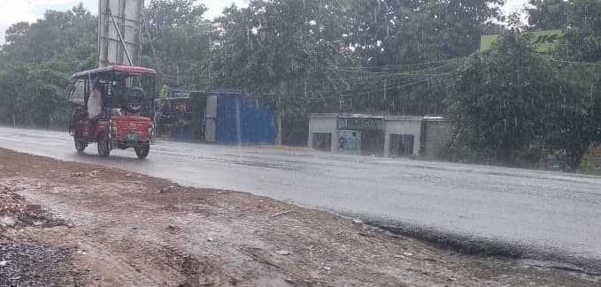 हल्की बारिश के बाद ऊमस से लोग परेशान