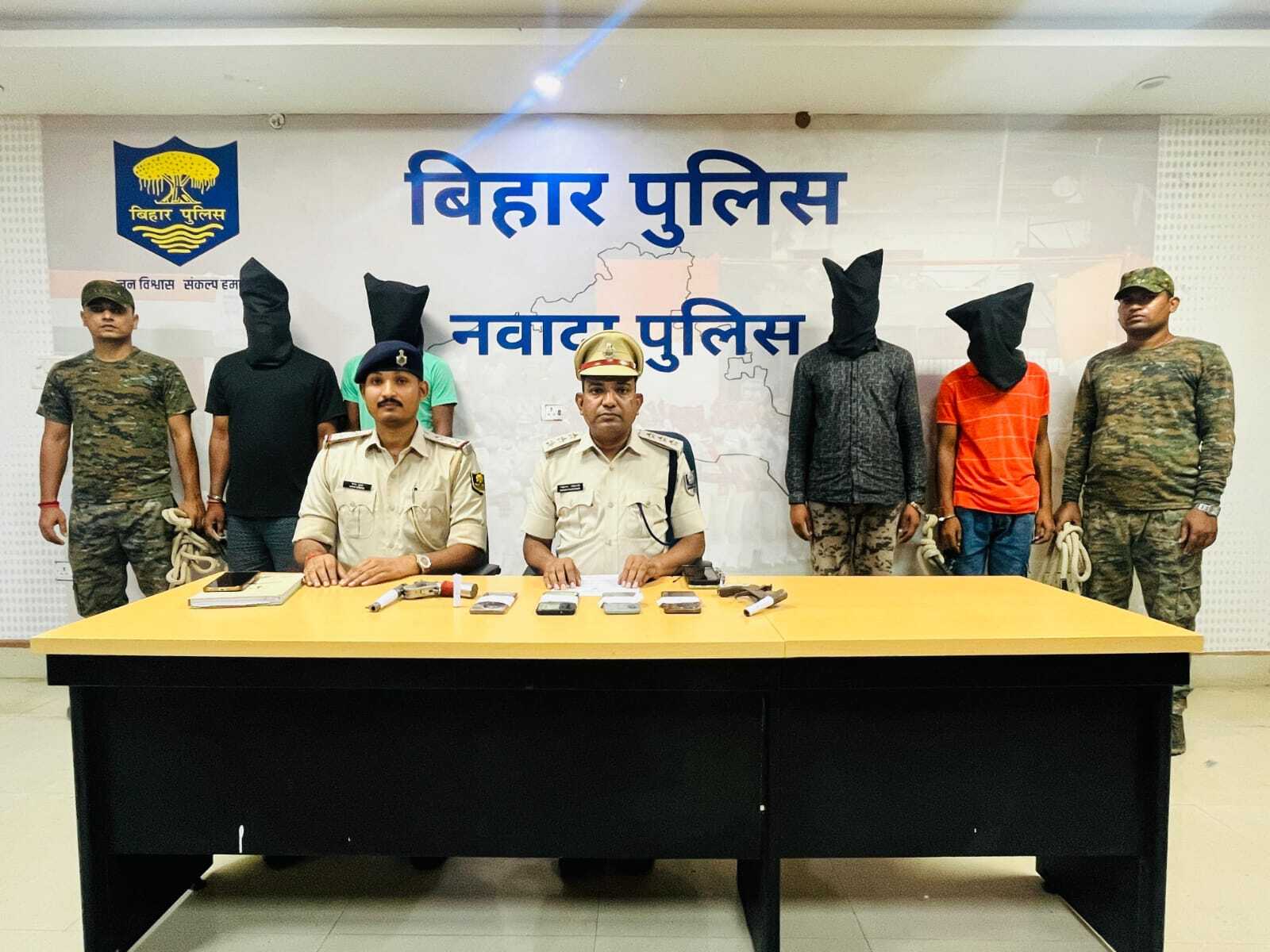 लूट की योजना बनाते अंतरजिला गिरोह के चार अपराधी गिरफ्तार