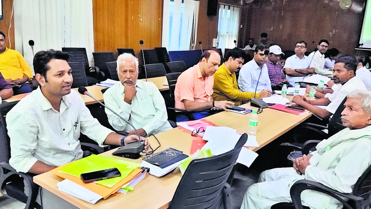 Gopalganj News : विधासनसभा चुनाव के लिए सात मतदान केंद्र बढ़े, 57 भवनों में होंगे दो-दो केंद्र